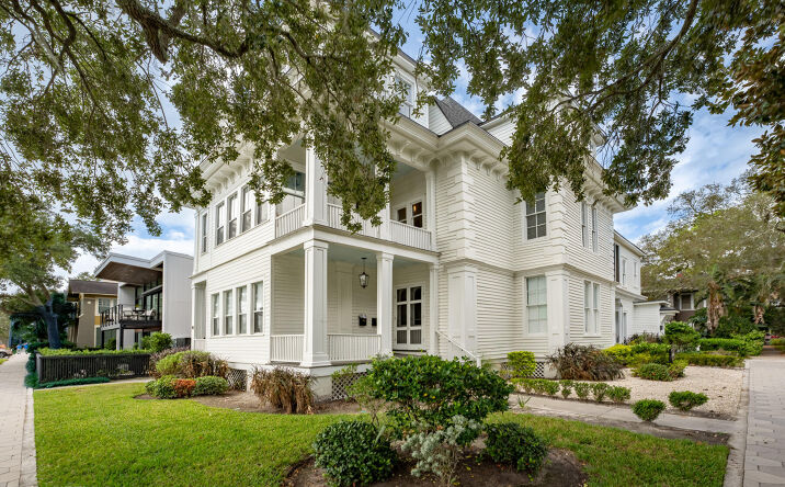 Pictures of Multifamily property located at 2105 RIVER Boulevard, Jacksonville, FL 32204 for sales - image #1