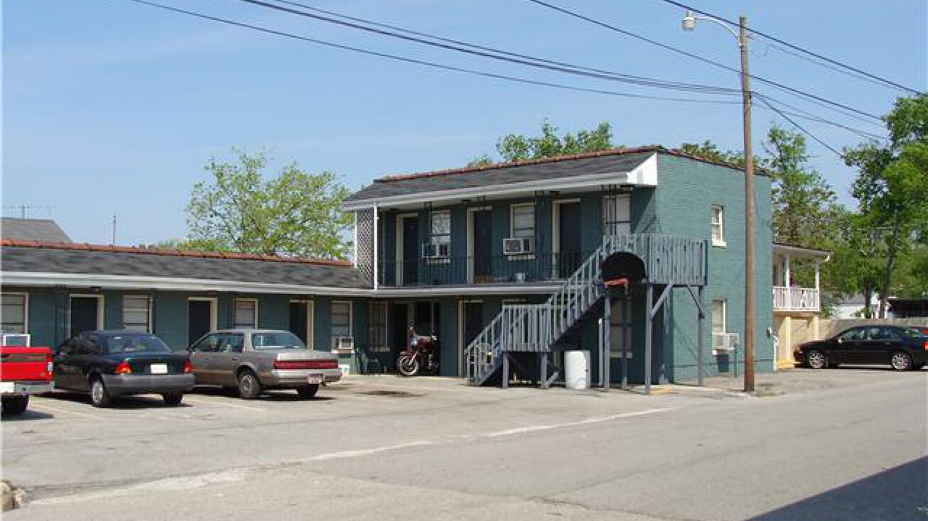 211 Madison St, Shelbyville, TN 37160 Multifamily Property for Sale