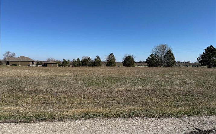 Pictures of Land, Multifamily property located at 12 Links Drive, Garnett, KS 66032 for sales - image #1