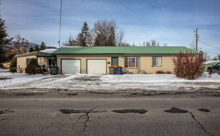 Pictures of Multifamily property located at 802 N Ella Ave, Sandpoint, ID 83864 for sales - image #1