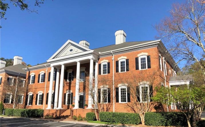 Pictures of Multifamily, Office property located at 2911 Piedmont Road NE Unit Upstairs/ Or Downstairs, Atlanta, GA 30305 for sales - image #1