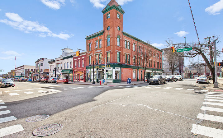 Pictures of Office, Retail property located at 16 W Blackwell St, Dover, NJ 07801 for sales - image #1
