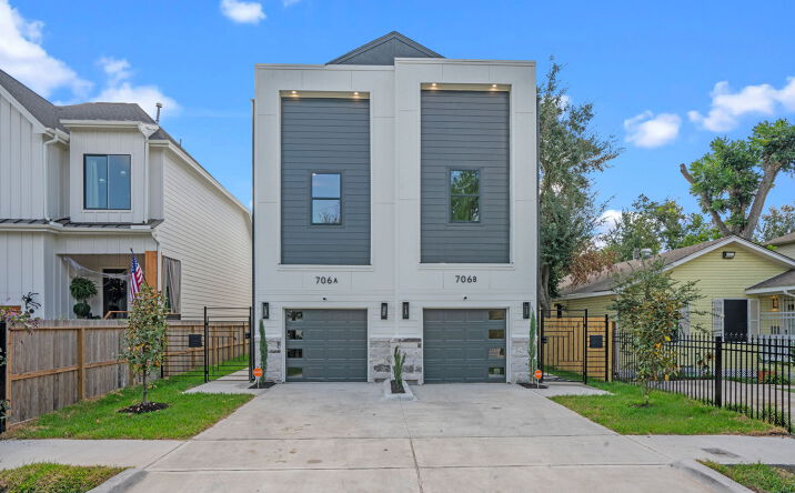 Pictures of Multifamily property located at 3004 Bolt St, Houston, TX 77051 for sales - image #1