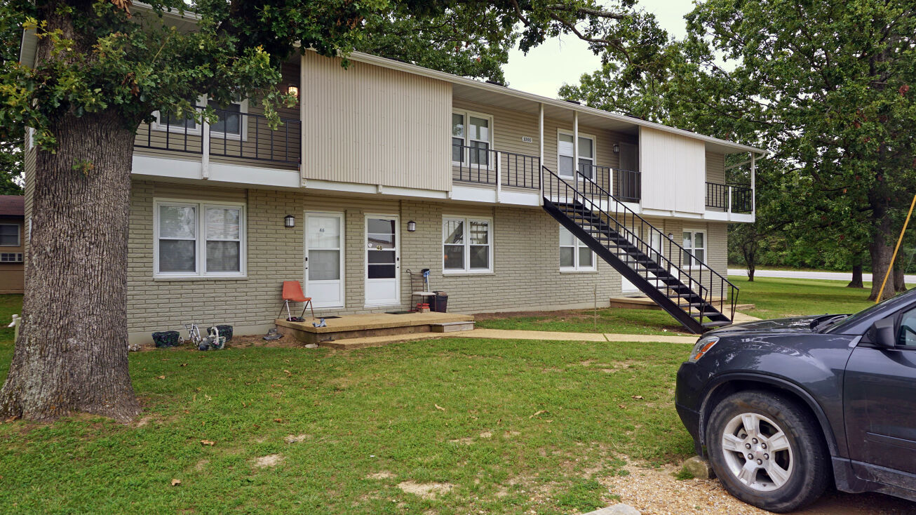 1000 S Dilworth Ln, Salem, MO 65560 Multifamily Property for Sale