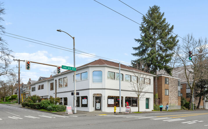 Pictures of Office, Retail property located at 300 NE 45th St, Seattle, WA 98105 for sales - image #1