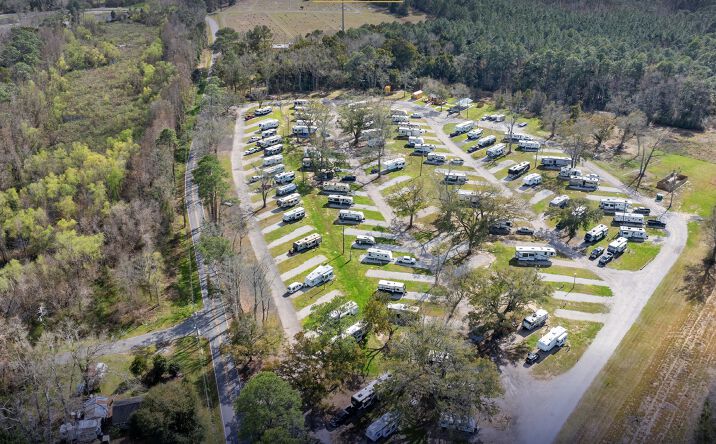 Pictures of Mobile Home Park, Multifamily property located at 5801 Orange Grove Rd, Moss Point, MS 39562 for sales - image #1