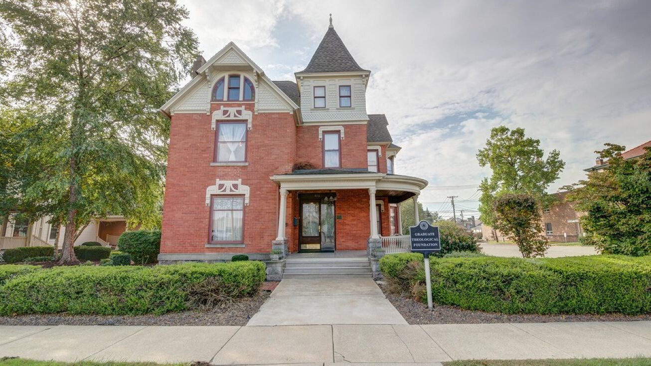 415 Lincolnway East, Mishawaka, IN 46544