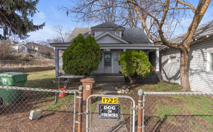 Pictures of Multifamily property located at 1725 N Howard St, Spokane, WA 99205 for sales - image #1