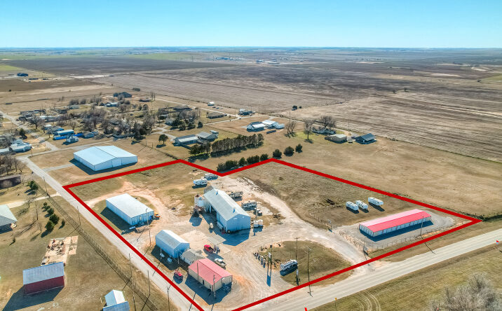 Pictures of Business for Sale, Mixed Use, Office, Self Storage property located at 602 US-270, Calumet, OK 73014 for sales - image #1