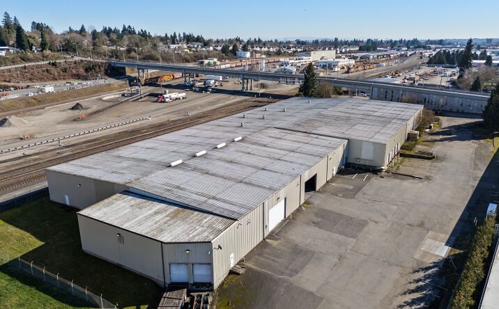 Pictures of Office, Industrial property located at 1810 W 39th St, Vancouver, WA 98660 for sales - image #1