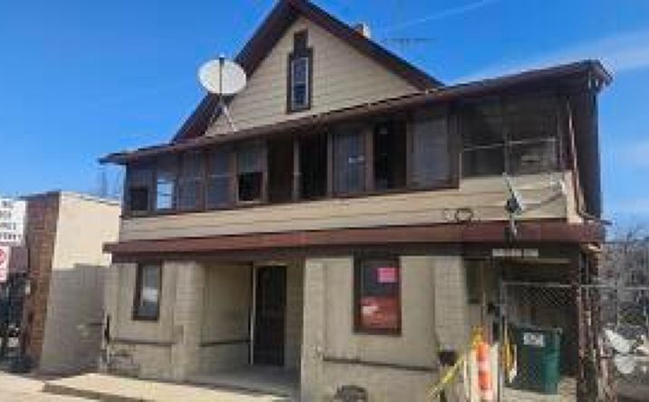 Pictures of Retail, Industrial property located at 261 S Main St, West Bend, WI 53095 for sales - image #1