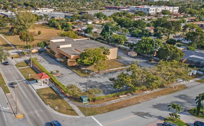 Pictures of Retail, Land property located at 8250 Miramar Pkwy, Miramar, FL 33025 for sales - image #1