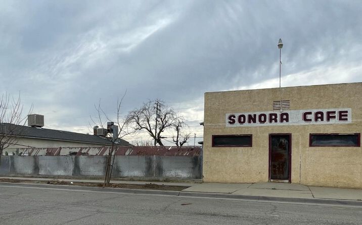 Pictures of Retail property located at 17059 Myrtle St, Huron, CA 93234 for sales - image #1