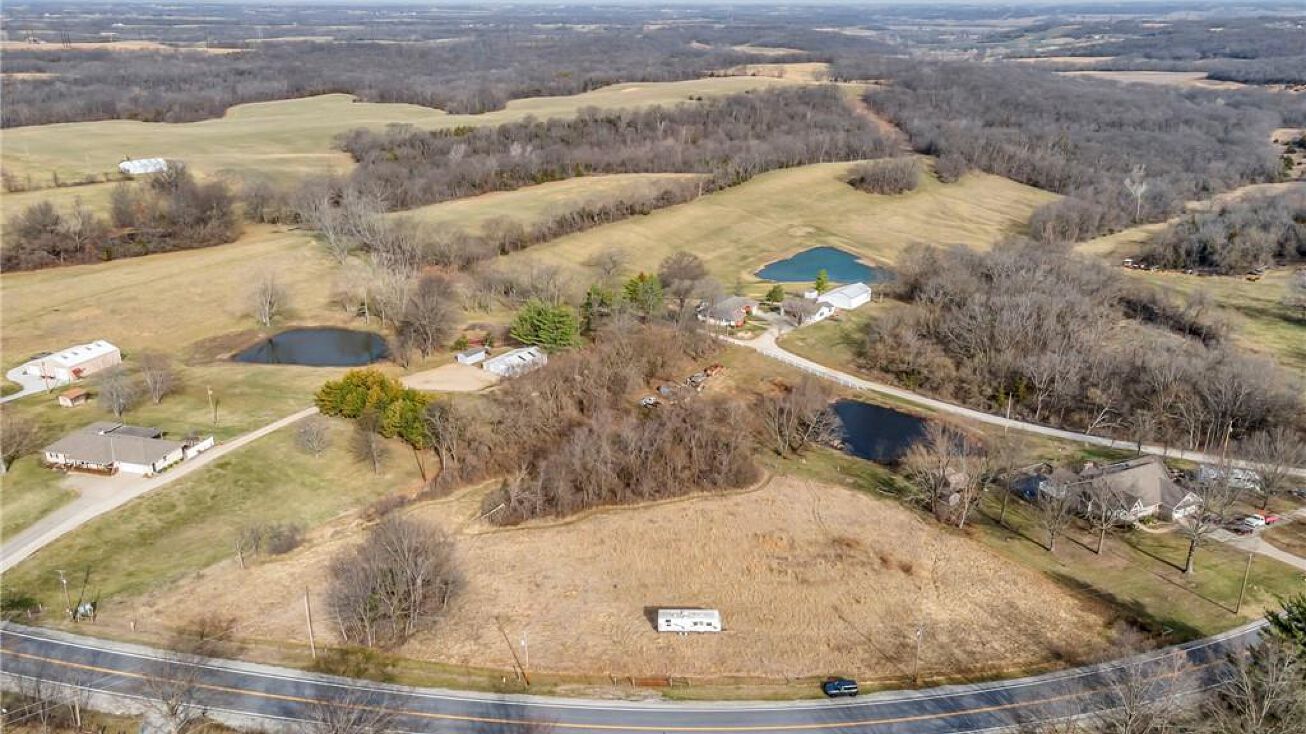 17046 Springdale Road, Leavenworth, KS 66048 | Crexi.com