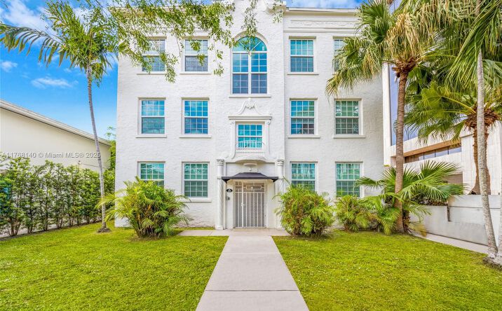 Pictures of Multifamily property located at 130 Antiquera Ave, Coral Gables, FL 33134 for sales - image #1