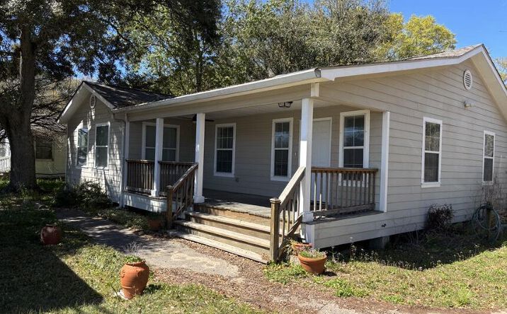 Pictures of Special Purpose property located at 1915 Ingalls Avenue, Pascagoula, MS 39567 for sales - image #1