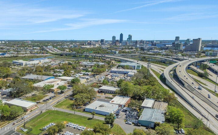 Pictures of Industrial property located at 521 COPELAND Street, Jacksonville, FL 32204 for sales - image #1