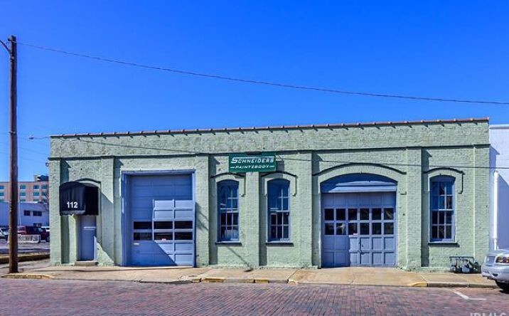 Pictures of Retail property located at 112 Clark St, Evansville, IN 47708 for sales - image #1