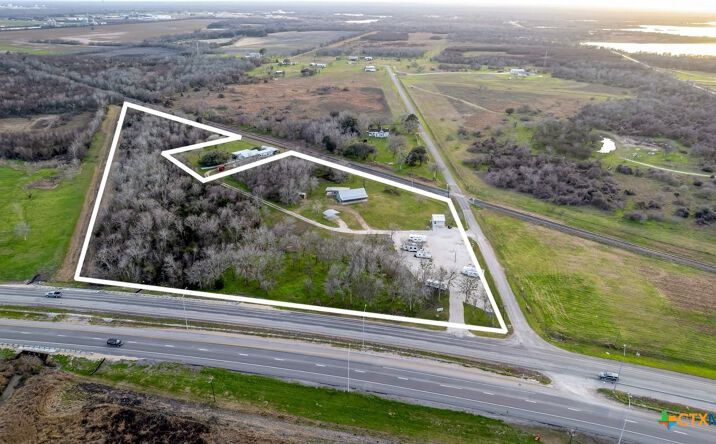 Pictures of Land property located at 52 N Old Bloomington Road, Victoria, TX 77905 for sales - image #1