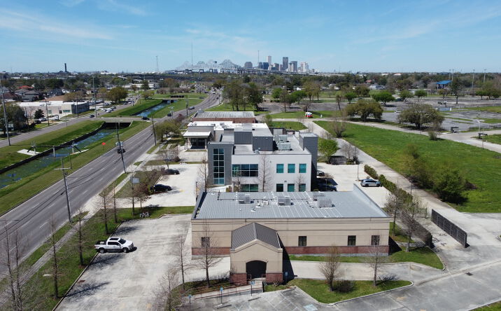 Pictures of Office property located at 2924 General De Gaulle Dr, New Orleans, LA 70114 for sales - image #1