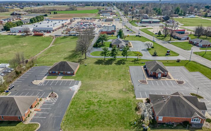 Pictures of Land property located at 212 Bradford Ln, Waterloo, IL 62298 for sales - image #1