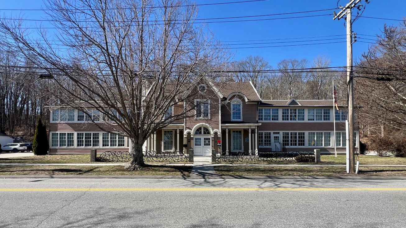 Pictures of Office, Special Purpose property located at 77 E Town St, Norwich, CT 06360 for sales - image #1