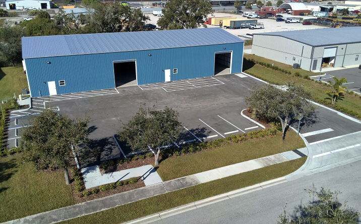 Pictures of Industrial property located at 6730 28th St Cir E, Sarasota, FL 34243 for sales - image #1