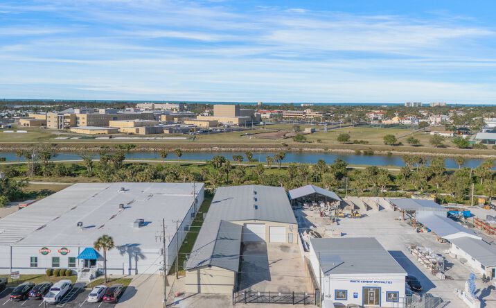 Pictures of Industrial property located at 218 Seaboard Ave, Venice, FL 34285 for sales - image #1