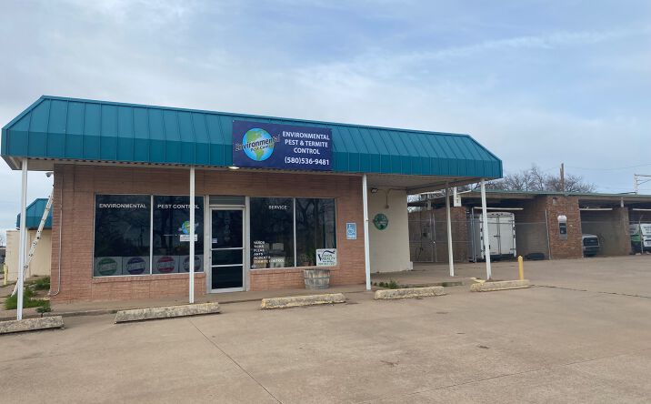 Pictures of Office property located at 2015 SW D Ave, Lawton, OK 73501 for sales - image #1