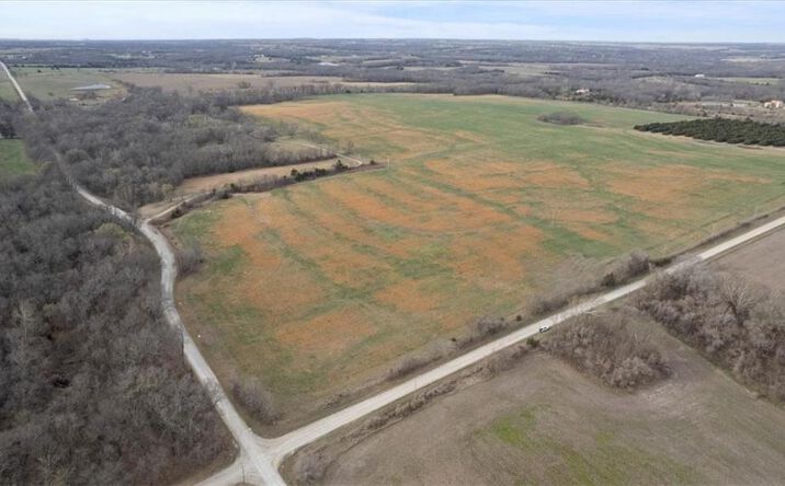 Pictures of Land property located at N 600th and County Line Road, Edgerton, KS 66021 for sales - image #1