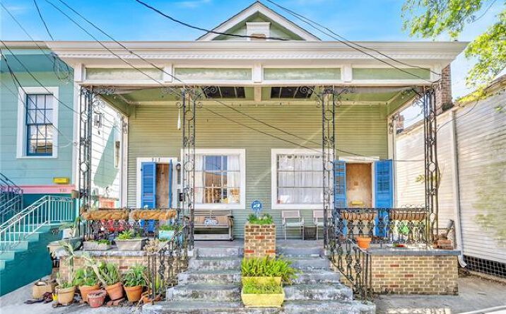 Pictures of Multifamily property located at 915 Clouet St, New Orleans, LA 70117 for sales - image #1