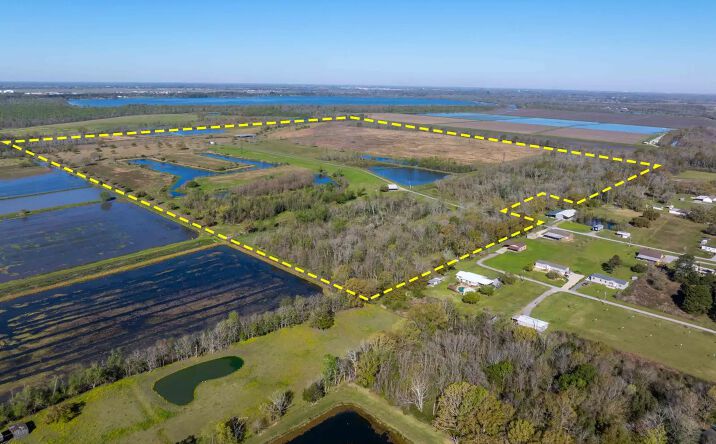 Pictures of Land property located at 7734 Main Hwy, Saint Martinville, LA 70582 for sales - image #1