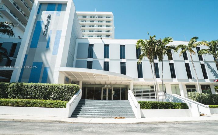 Pictures of Retail, Office, Industrial property located at 4300 Biscayne Blvd # 201, Miami, FL 33137 for sales - image #1