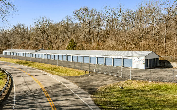Pictures of Self Storage property located at 5423 N Waynesville Rd, Oregonia, OH 45054 for sales - image #1