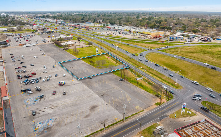 Pictures of Land property located at MacArthur Dr, Alexandria, LA 71360 for sales - image #1