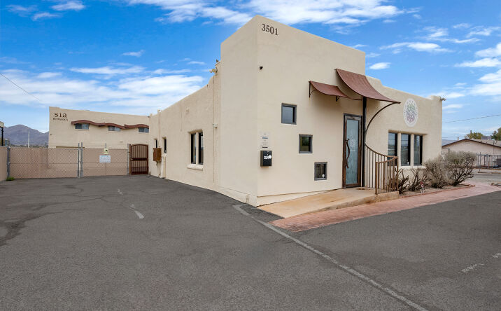 Pictures of Industrial, Mixed Use, Office property located at 3501 E Kleindale Rd, Tucson, AZ 85716 for sales - image #1