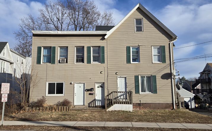 Pictures of Multifamily property located at 513 East St, New Britain, CT 06051 for sales - image #1