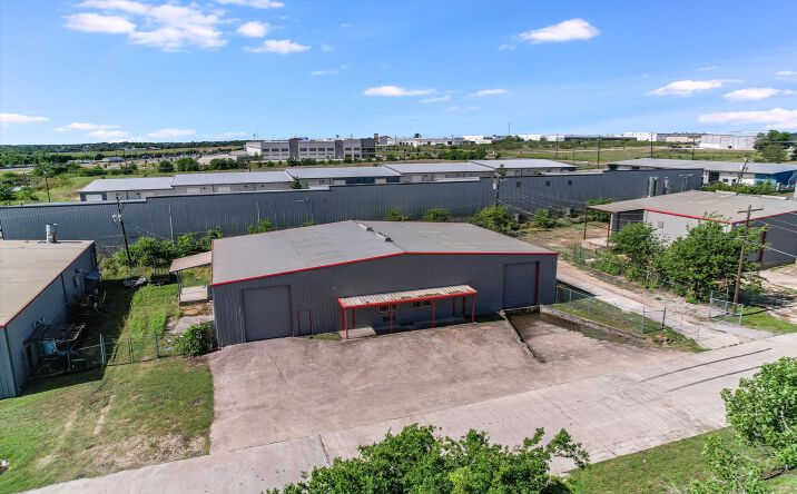 Pictures of Industrial property located at 255 Interstate Dr, Buda, TX 78610 for sales - image #1