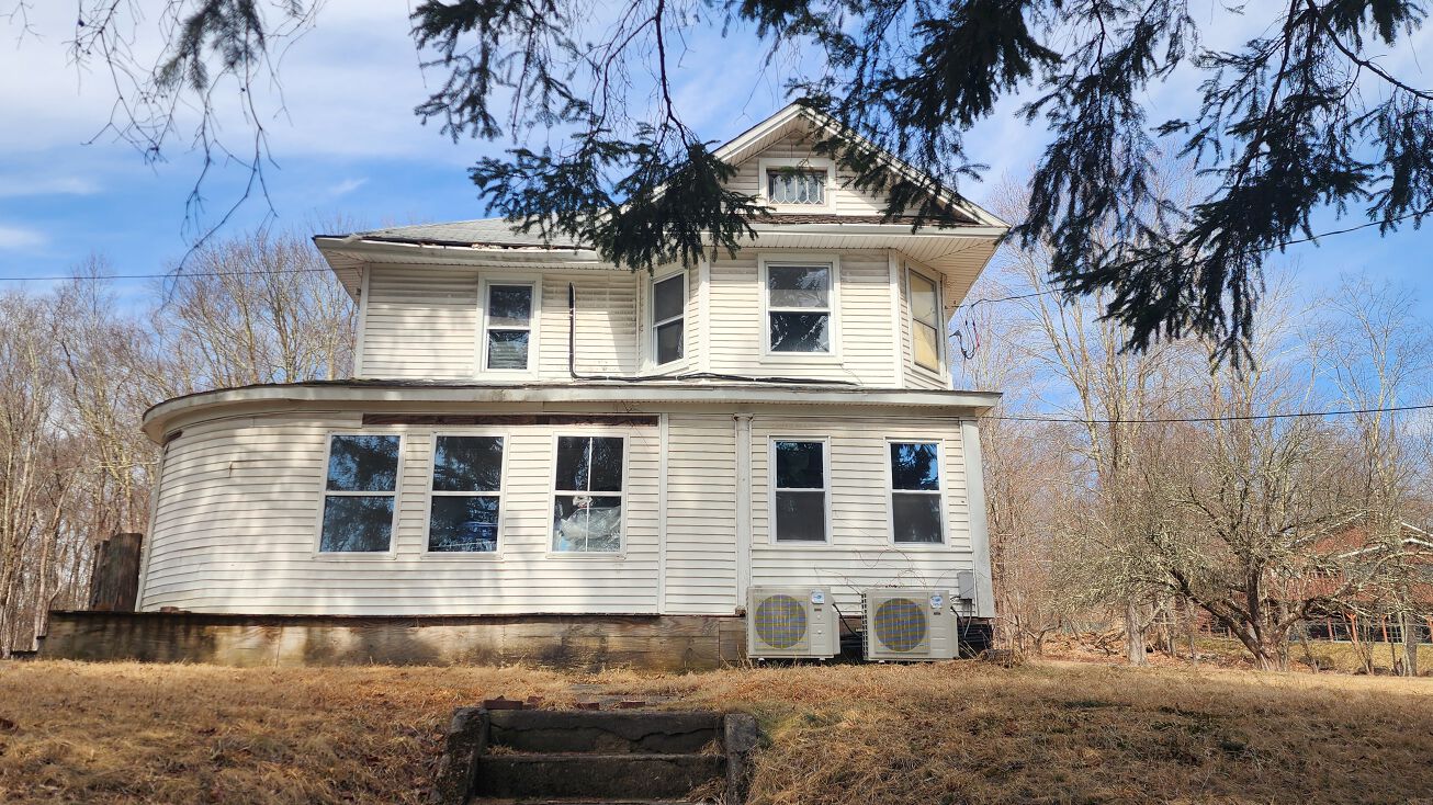 Pictures of Land, Multifamily, Special Purpose property located at 5833 NY-42, Fallsburg, NY 12733 for sales - image #1