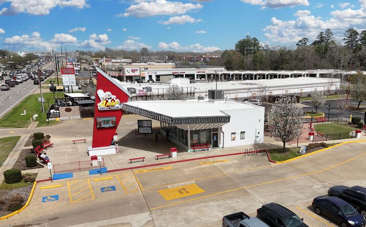Pictures of Retail property located at 6106 S Broadway Ave, Tyler, TX 75703 for sales - image #1