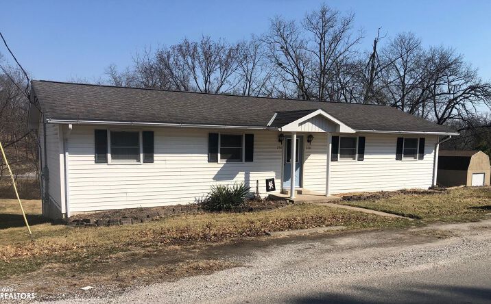 Pictures of Multifamily property located at 250-260 S 13th Street, Hamilton, IL 62341 for sales - image #1