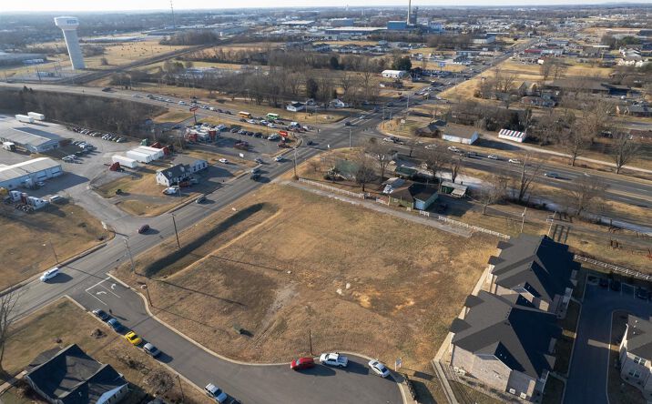 Pictures of Land property located at 2339 Fox Rdg Ct, Bowling Green, KY 42101 for sales - image #1