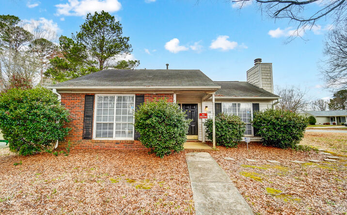 Pictures of Multifamily property located at 6500 Pineburr Rd, Charlotte, NC 28211 for sales - image #1
