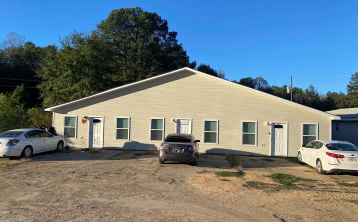 Pictures of Multifamily property located at 1247 MS-184, Monticello, MS 39654 for sales - image #1