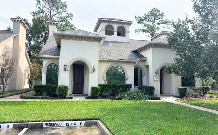Pictures of Office property located at 12814 Willow Centre Dr, Houston, TX 77066 for sales - image #1