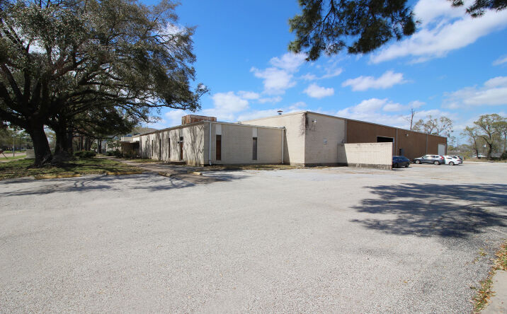 Pictures of Industrial property located at 3810 Dacoma St, Houston, TX 77092 for sales - image #1