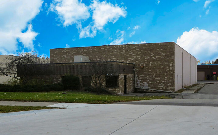 Pictures of Industrial property located at 21277 Bridge St, Southfield, MI 48033 for sales - image #1