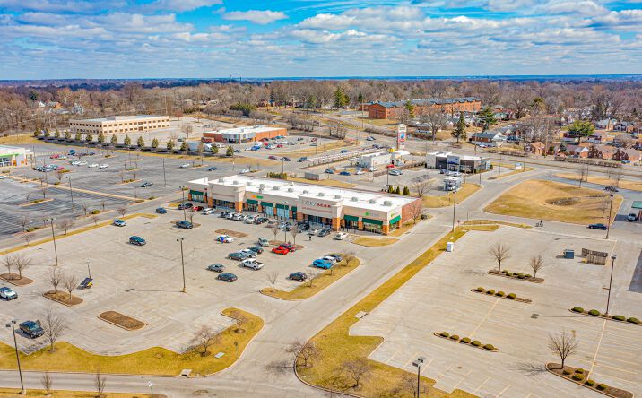 Pictures of Retail property located at 8005 W Florissant Ave, Jennings, MO 63136 for sales - image #1