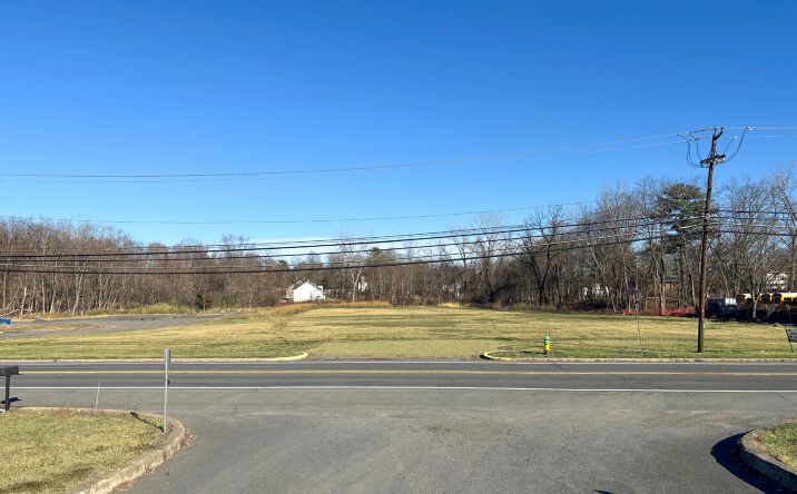 Pictures of Land property located at 5312 Rte 9W, Newburgh, NY 12550 for sales - image #1
