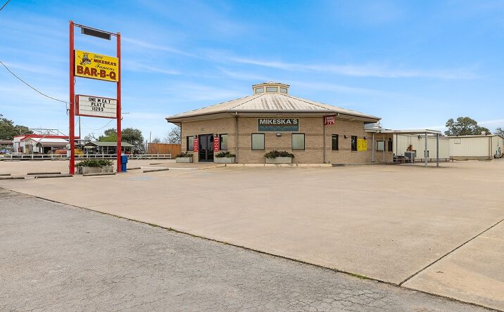 Pictures of Hospitality, Land, Business for Sale property located at 4053 US-90, Columbus, TX 78934 for sales - image #1